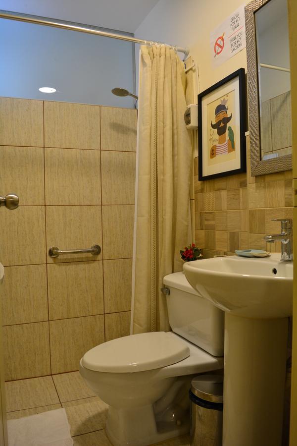 Kangaroo Wasi Airport Bed & Breakfast 리마 외부 사진
