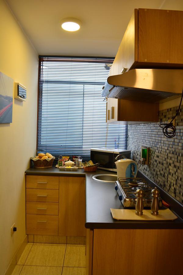 Kangaroo Wasi Airport Bed & Breakfast 리마 외부 사진